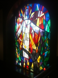 Herz-Jesu-Motiv im Fenster